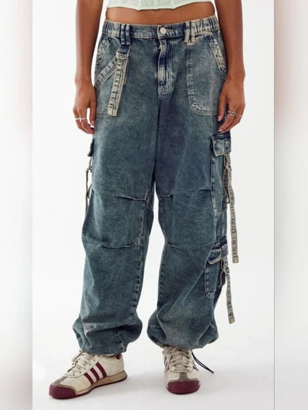 BDG Urban Outfitters Strappy Cargo Wide Leg Jeans size 30W